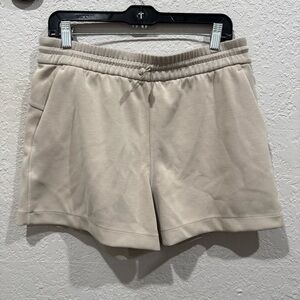 Lululemon shorts size 10